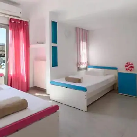 Recently Built 4 Bedrooms * Φηρά