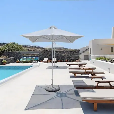 Βίλα Recently Built 4 Bedrooms Φηρά